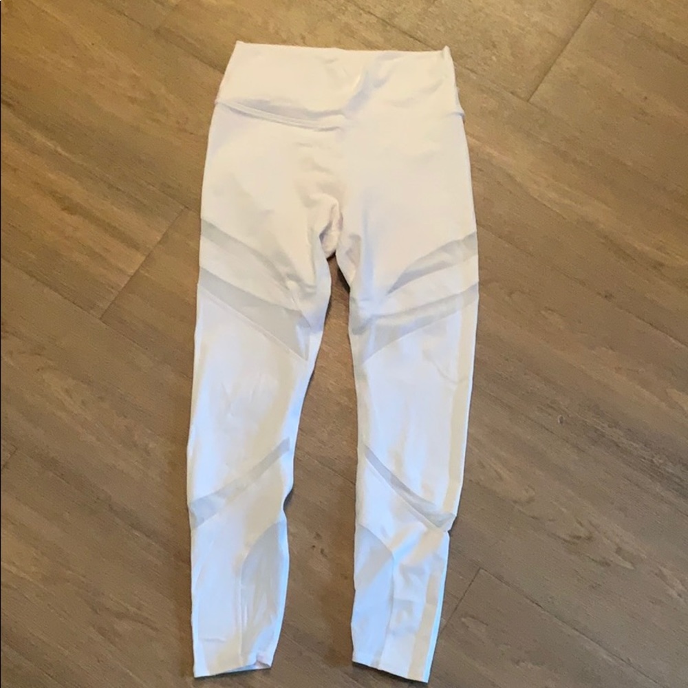 White Powerhold Fabletics Leggings
